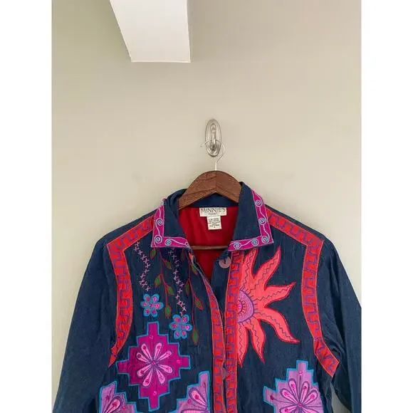 VINTAGE MINNIE'S CLOSET Grandma Demin Jacket with Flower and Sequin Embroidery - Picture 2 of 6